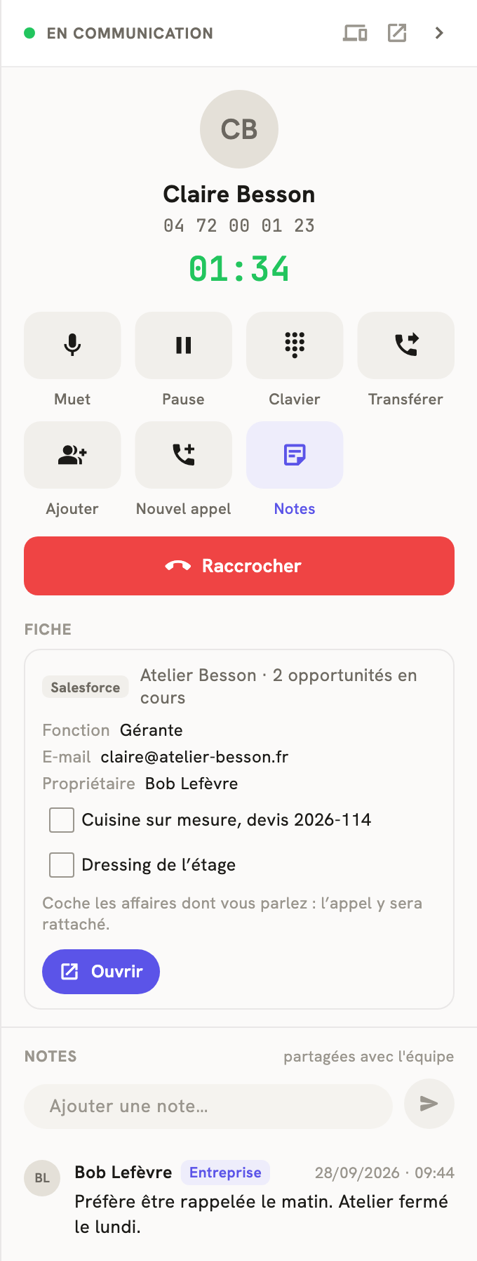 Le volet d'un appel en cours dans LeBigo : la fiche Salesforce du contact et ses affaires à cocher